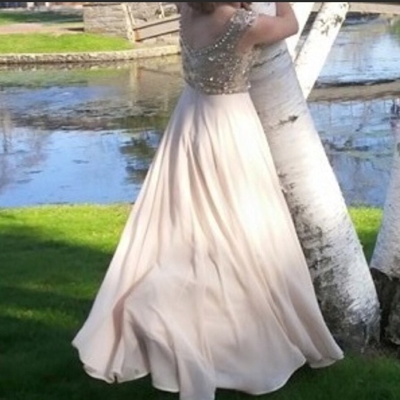 PROM DRESS worn once - Picture 2 of 3